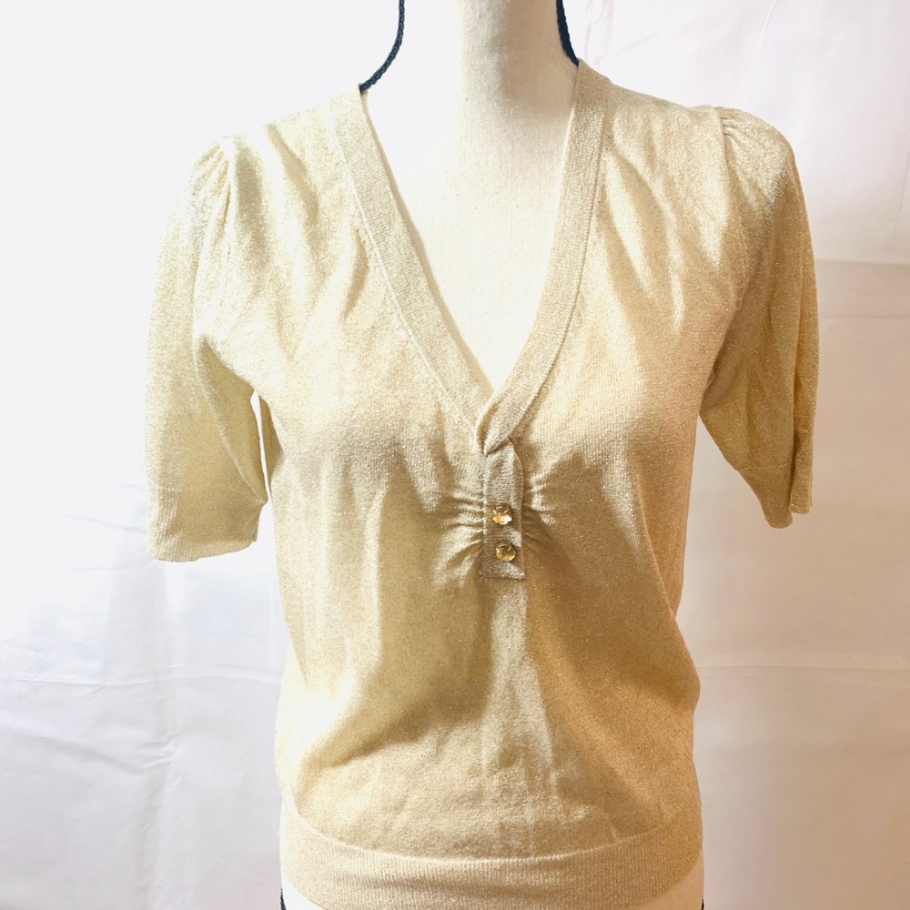 NWT Votrenom gold shirt for women size large
